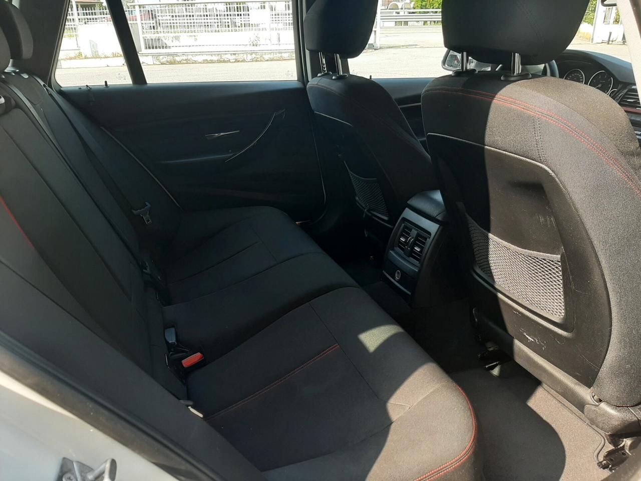 Bmw 320D Touring cc. 2.000 Turbodiesel CV. 184 Allestimento M Sport Automatica con Navigatore.