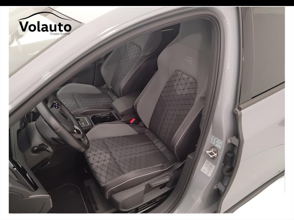 VOLKSWAGEN Golf VIII 2020 - Golf 1.5 etsi evo R-Line 150cv dsg
