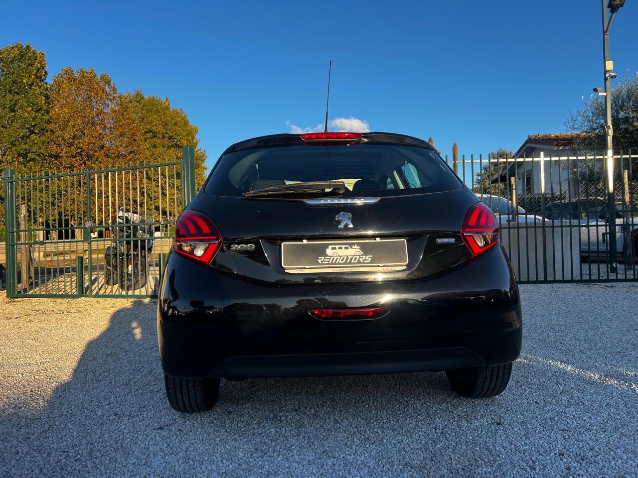 Peugeot 208 BlueHDi 75 5 porte Allure