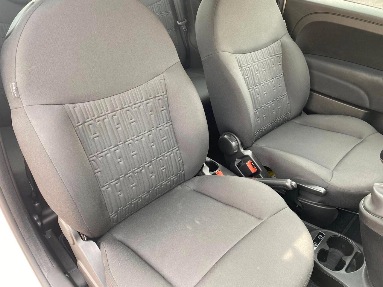 FIAT 500 HYBRID 1.0cc IDONEA OK NEOPATENTATI