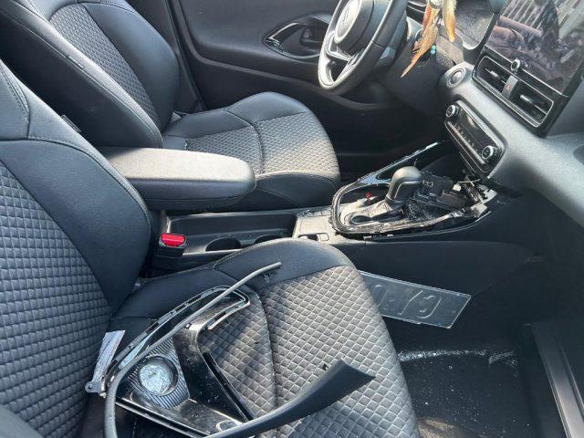 TOYOTA Yaris 1.5 Hybrid 5 porte Active