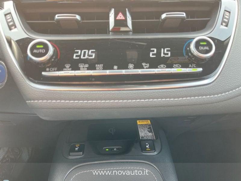 Toyota Corolla 1.8 Hybrid Style