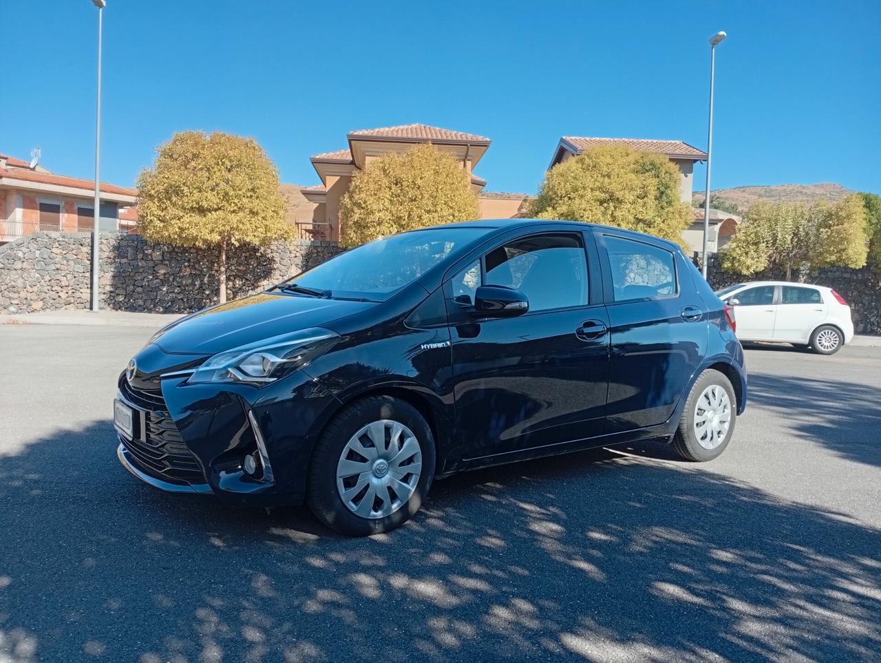 Toyota Yaris 1.5 Hybrid 5 porte Cool