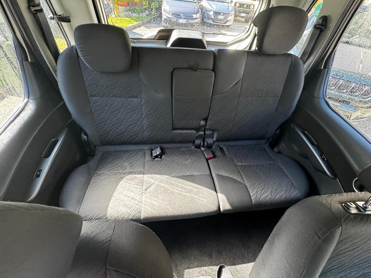 Mahindra Quanto C8 2.2 4WD N1
