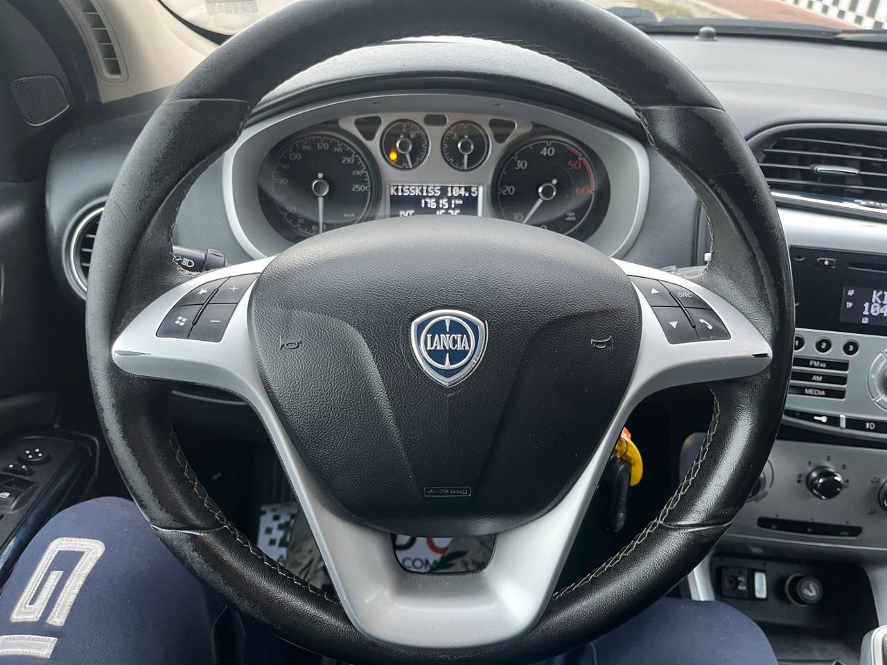 Lancia Delta 1.6 MJT Silver - 2011