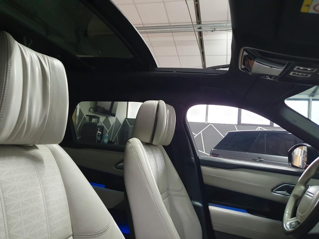 Land Rover Range Velar 2.0D I4 240 CV R-Dynamic HSE