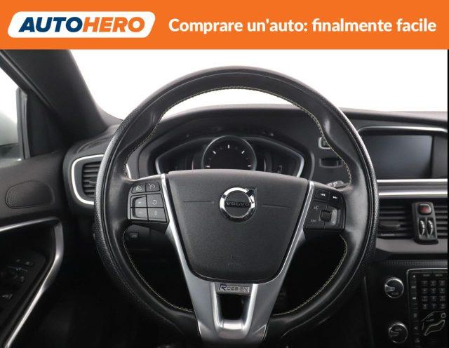VOLVO V40 D2 R-design