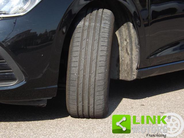 VOLKSWAGEN Golf 2.0 TDI 115 CV SCR Life in ordine di meccanica