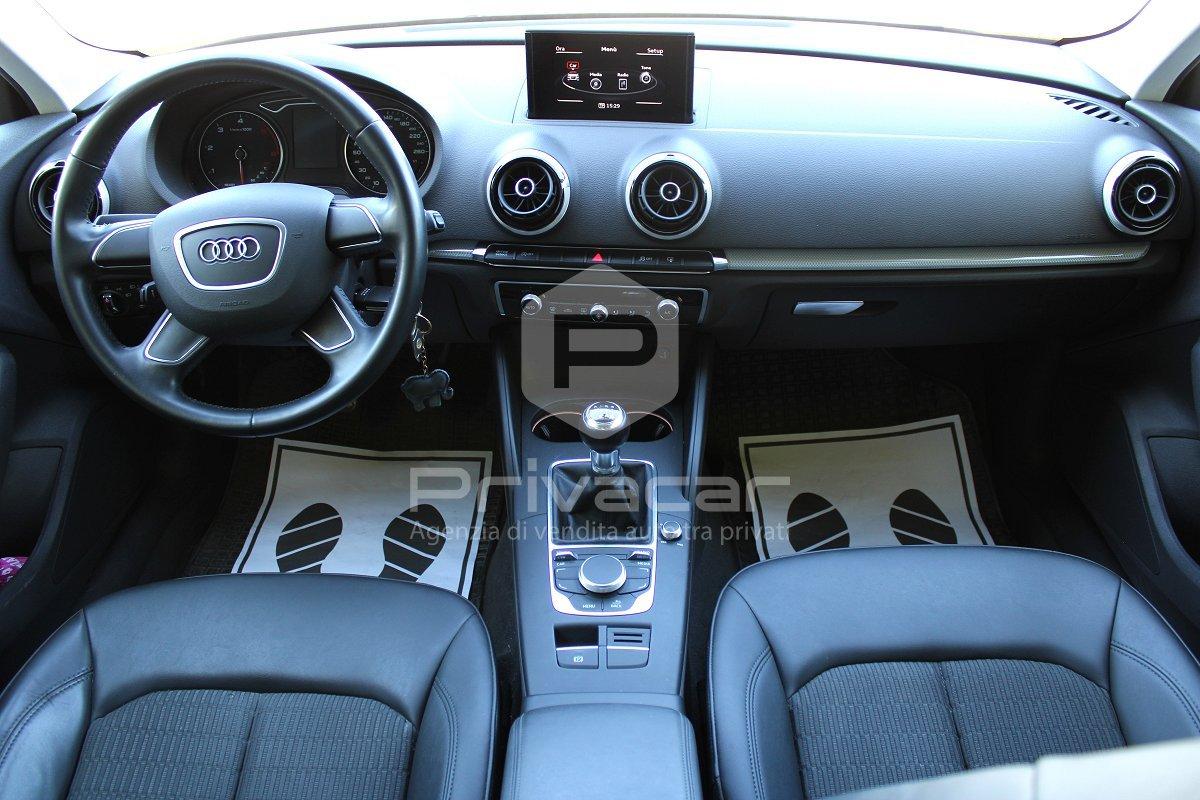 AUDI A3 SPB 1.6 TDI clean diesel Attraction