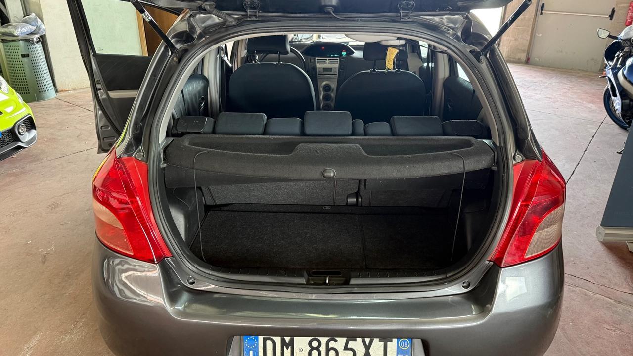 Toyota Yaris 1.3 5 porte Sol