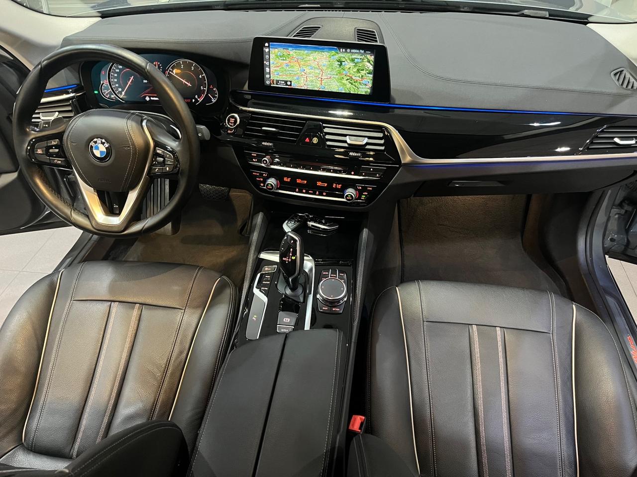 Bmw 520 BMW 520 G31 2017 Touring 520d Touring Luxury