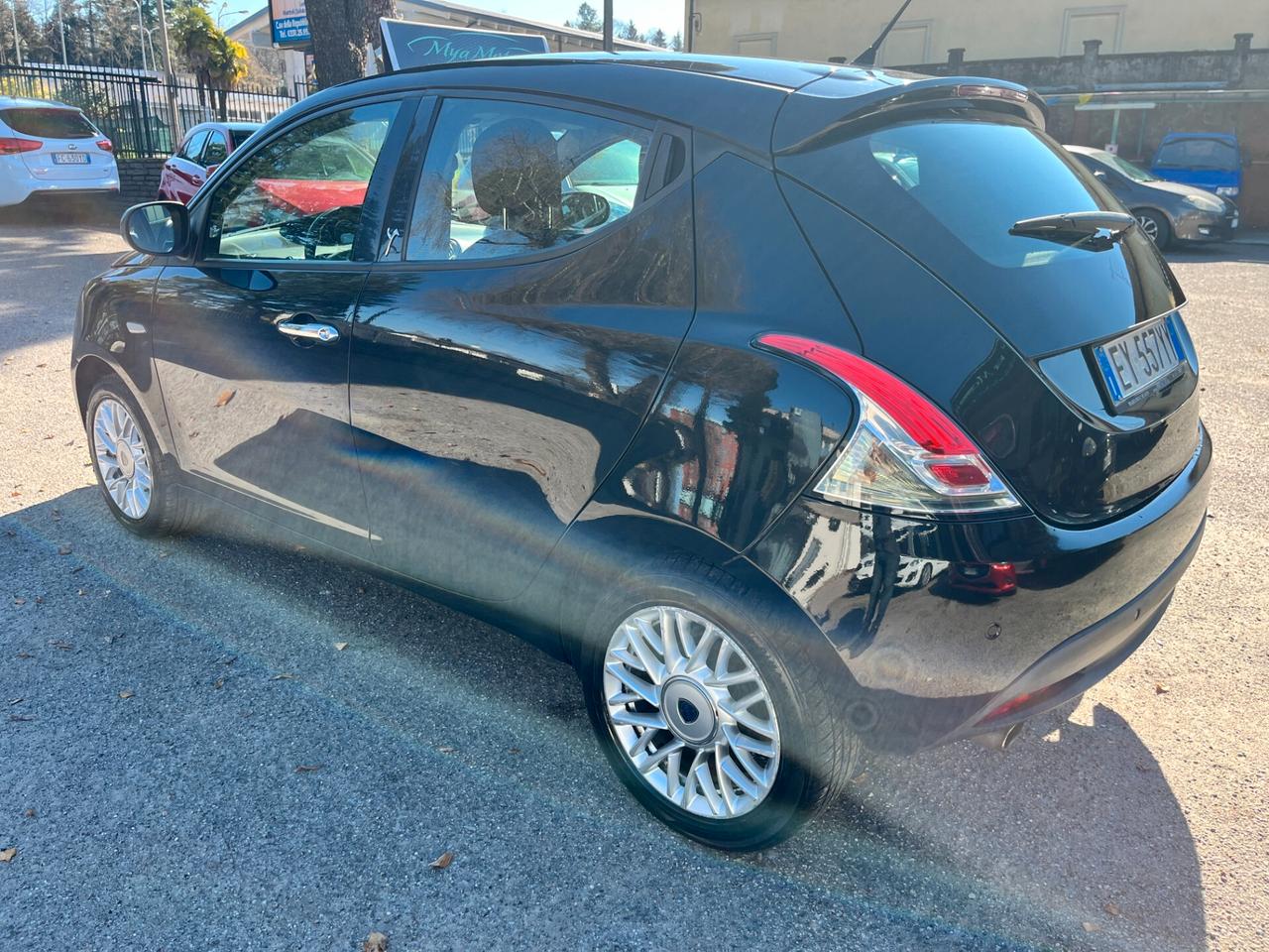 Lancia Ypsilon 1.2 69 CV 5 porte