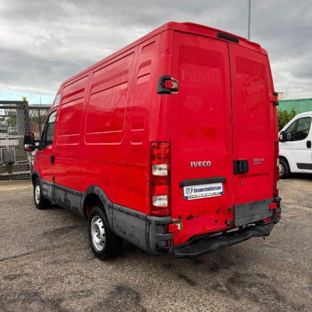 IVECO DAILY 35S14 VH2 3.0 FURGONE 3 POSTI