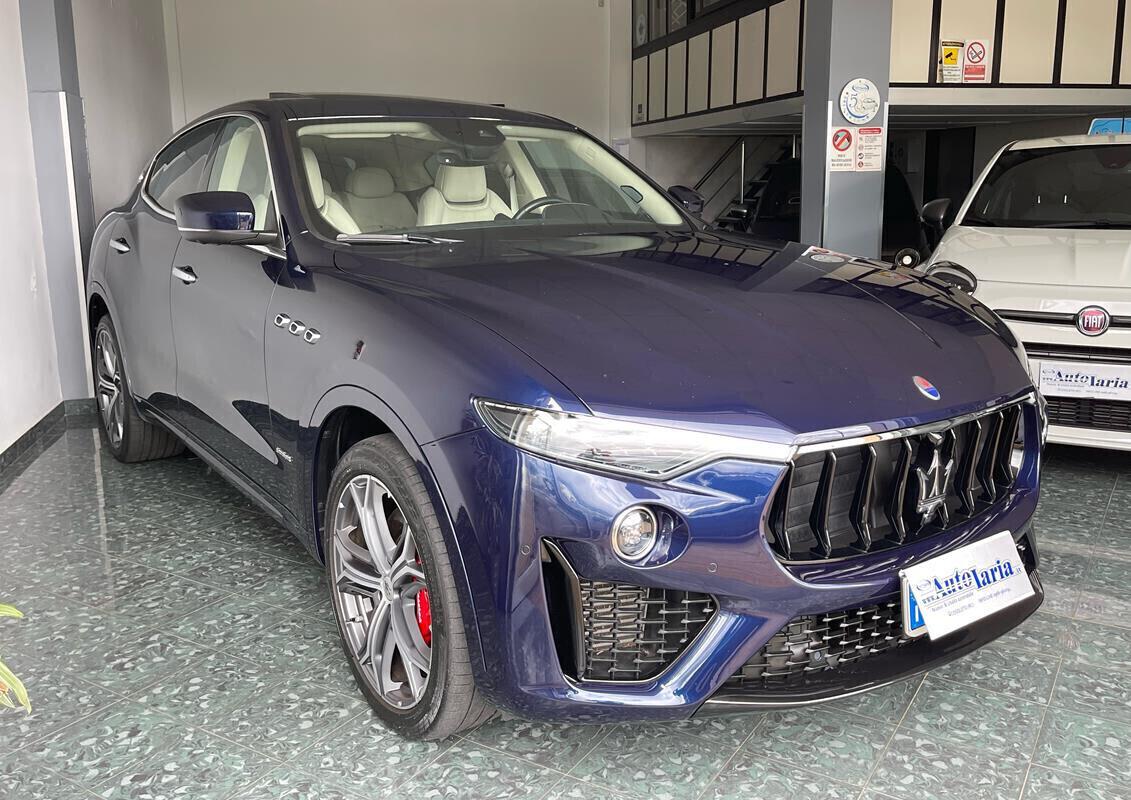 Maserati Levante V6 Diesel 275 CV AWD Gransport my20 "Auto Aziendale Full Full Optional" (Tetto apribile/panoramico)