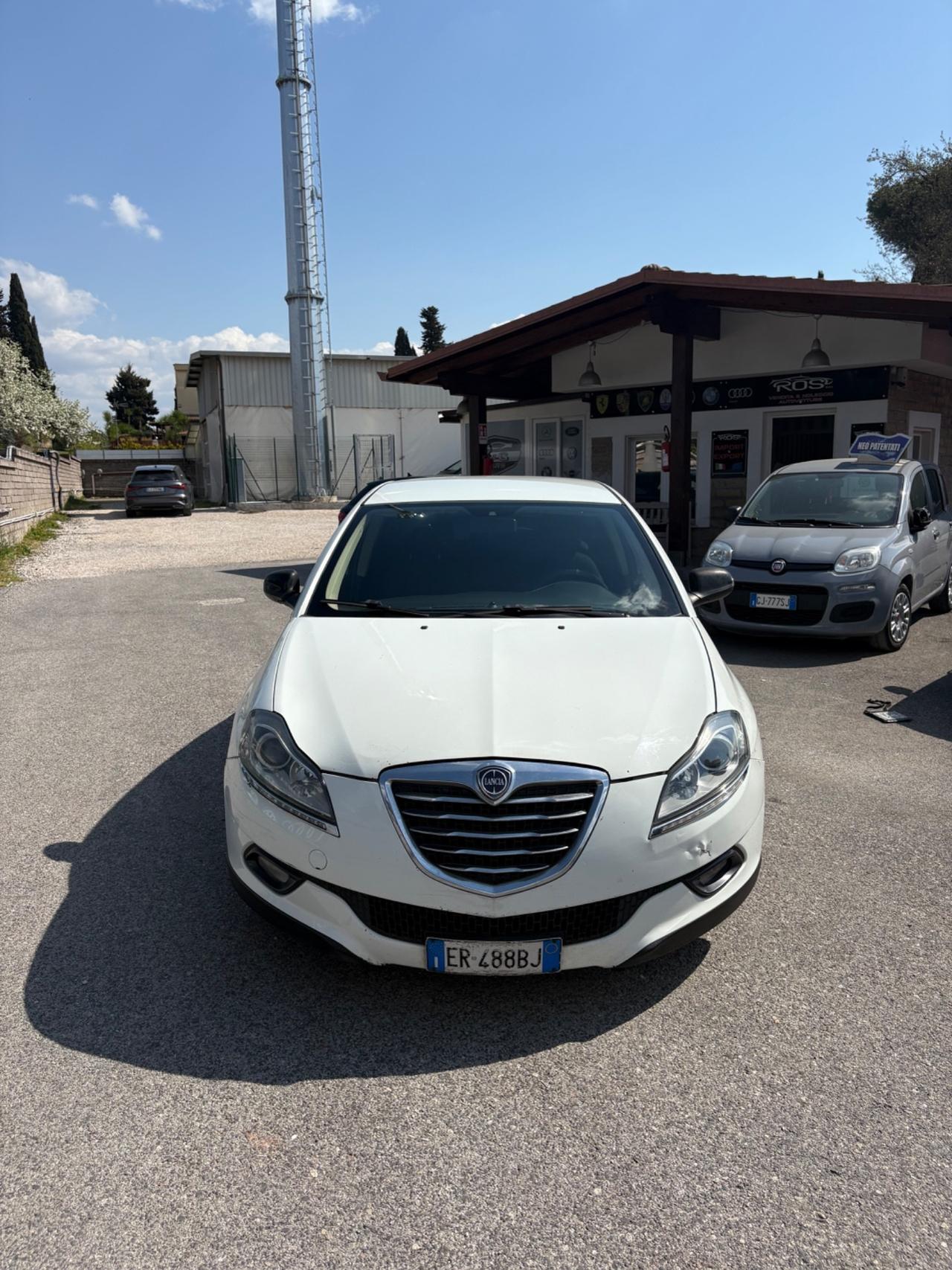 Lancia Delta 1.6 MJT DPF Gold