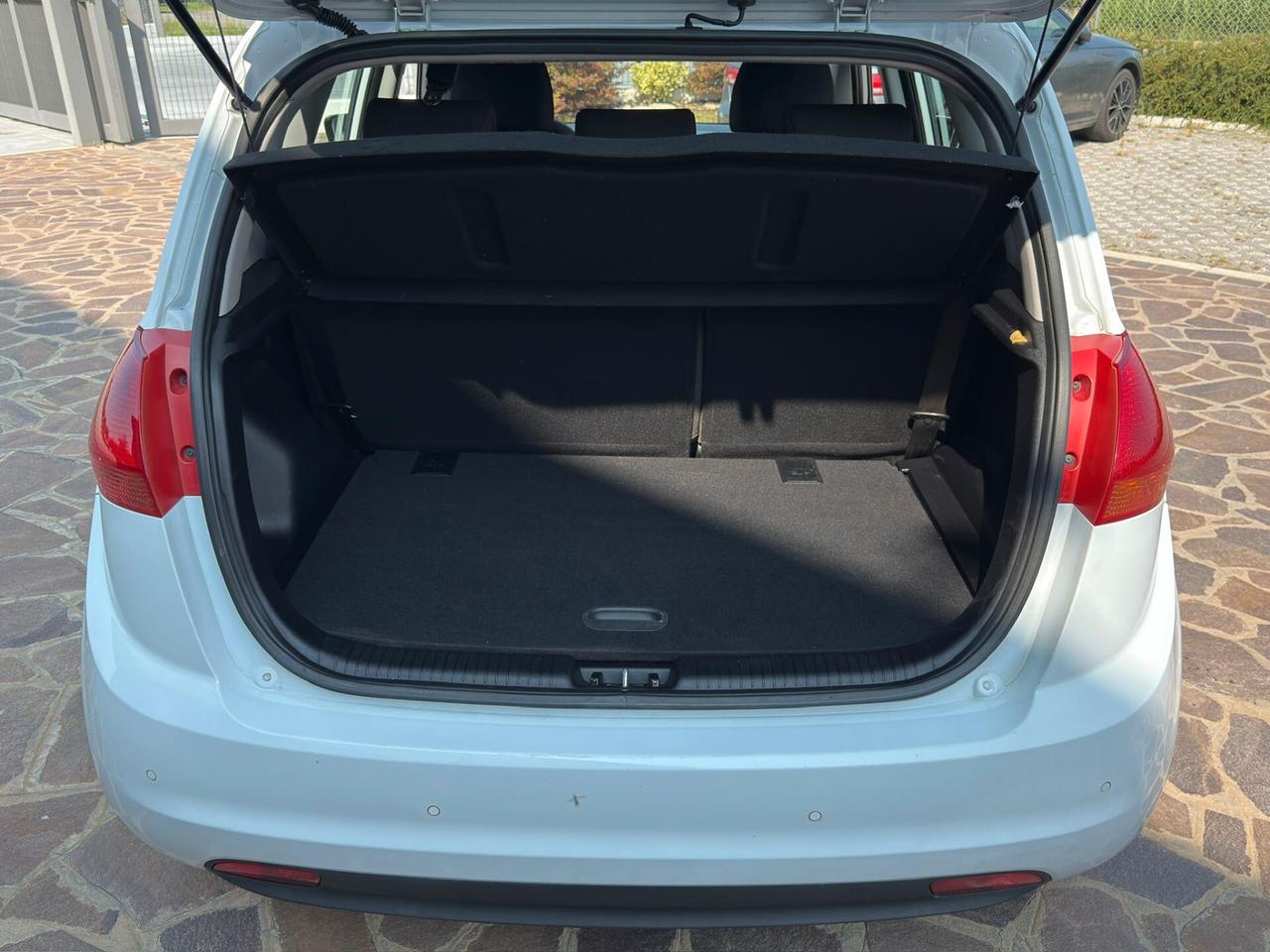 Kia Venga 1.4 CVVT - NEOPATENTATI -