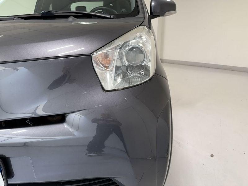 Toyota iQ iQ 1.0 Lounge (high) CVT