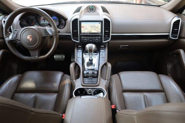 PORSCHE Cayenne 4.0 S Diesel 21" Panorama SOSPENSIONI UniPropietar