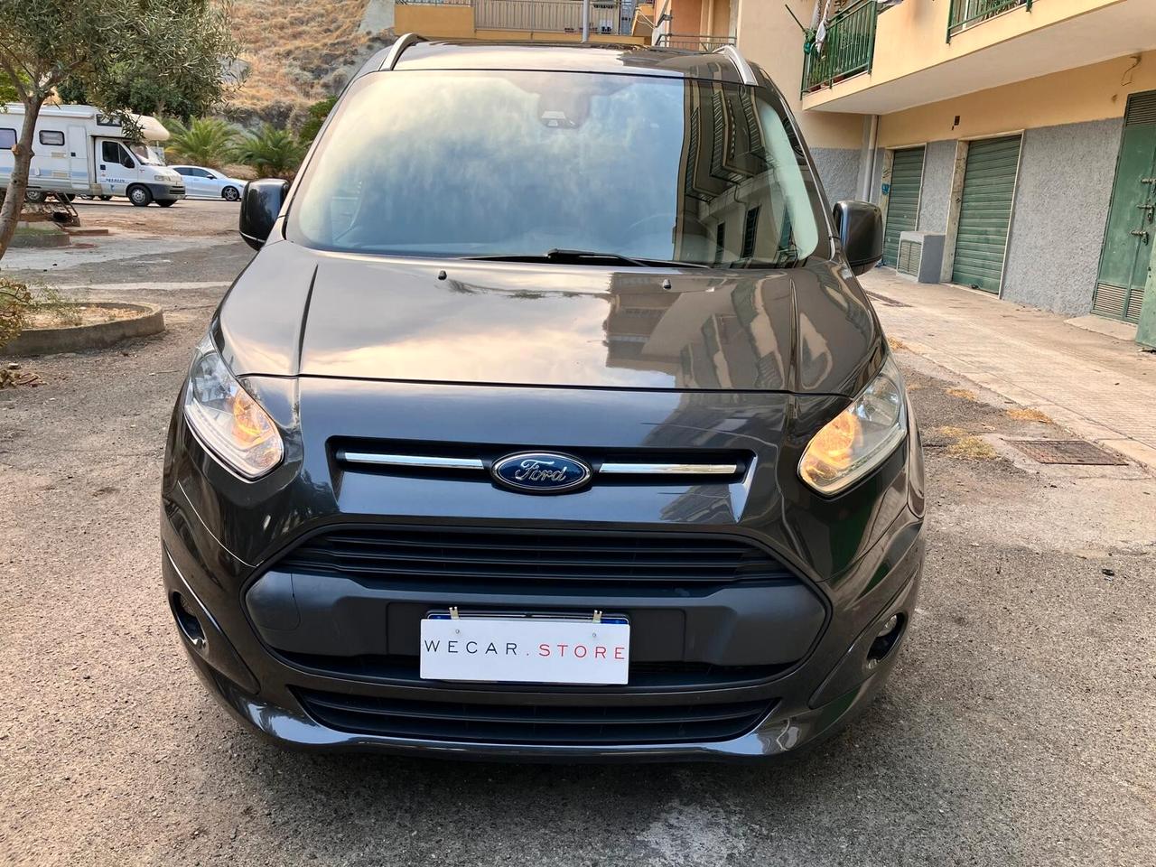 Ford Tourneo Connect7 1.5 TDCi 120cv aut Titanium
