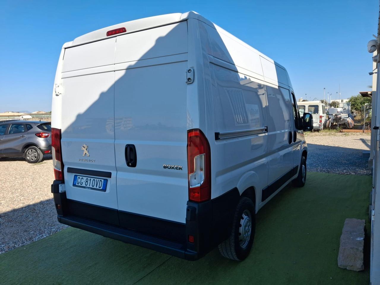PEUGEOT BOXER FURGONE 3 POSTI DIESEL 2.2 IVA ESPOSTA