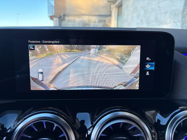 MERCEDES-BENZ GLA 200 d Automatic Premium Amg Pack Night