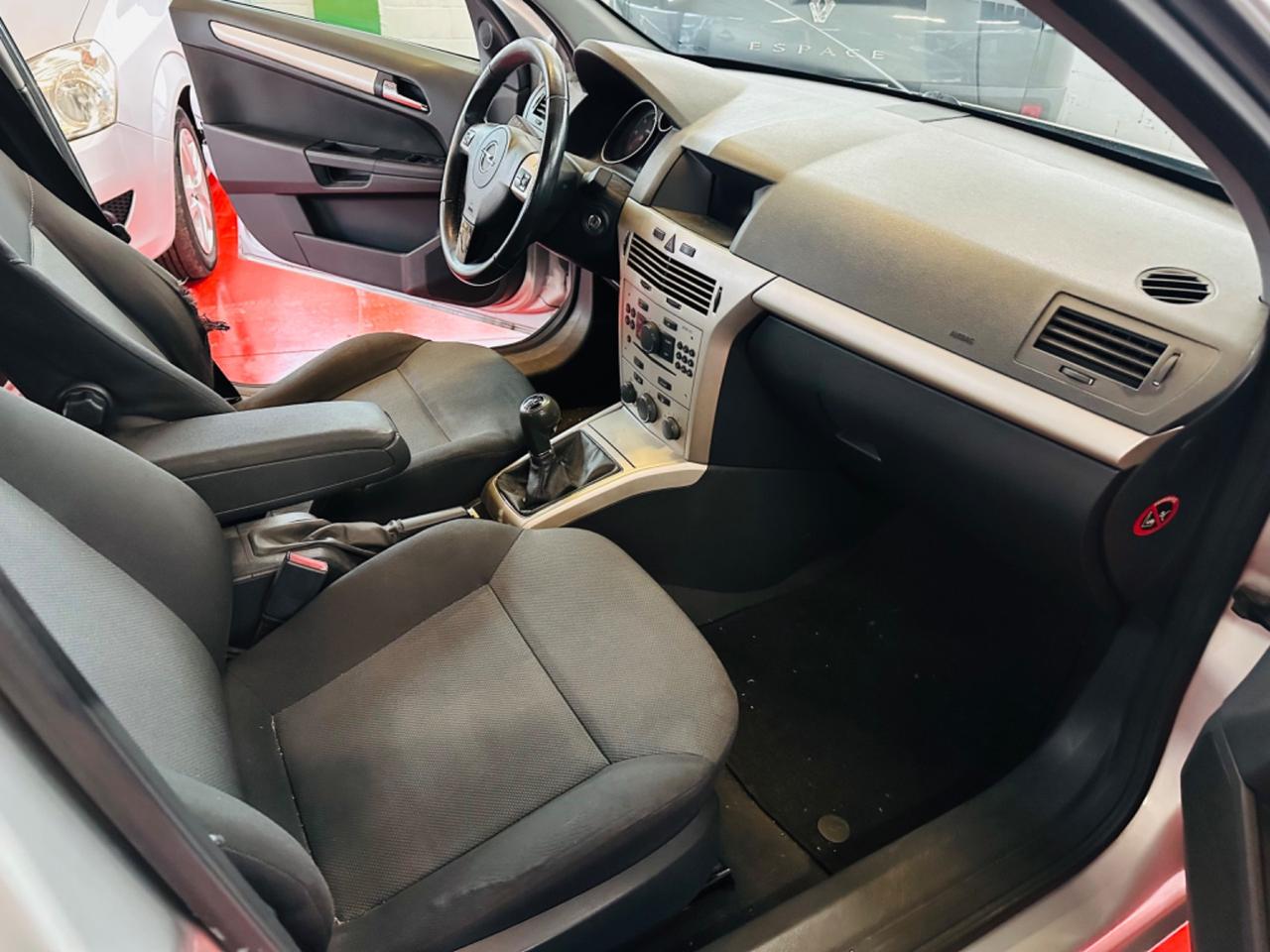 Opel Astra 1.7 CDTI 110CV 5 porte Cosmo