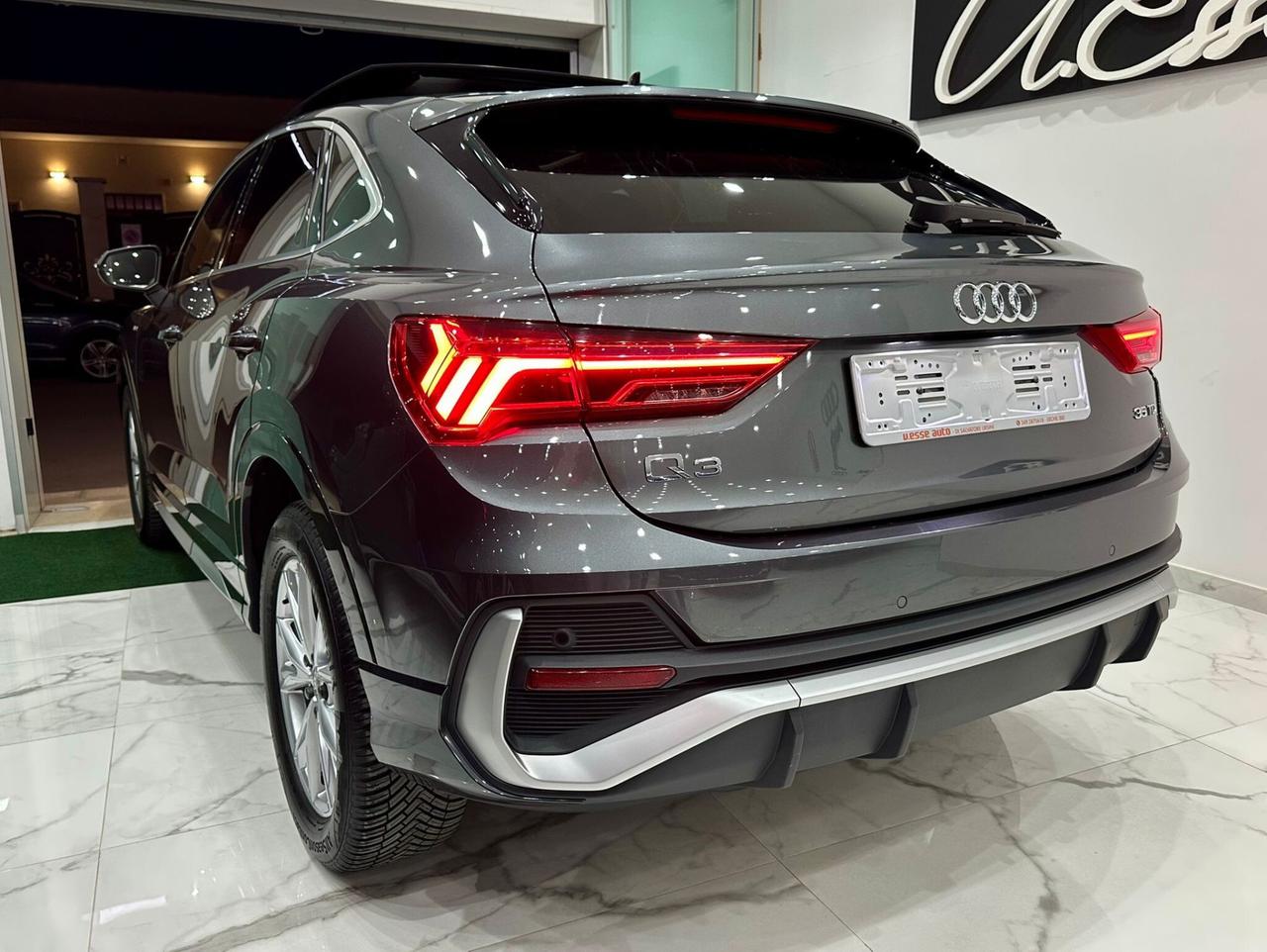 Audi Q3 Sportback 35 TDI S tronic S line *tetto*