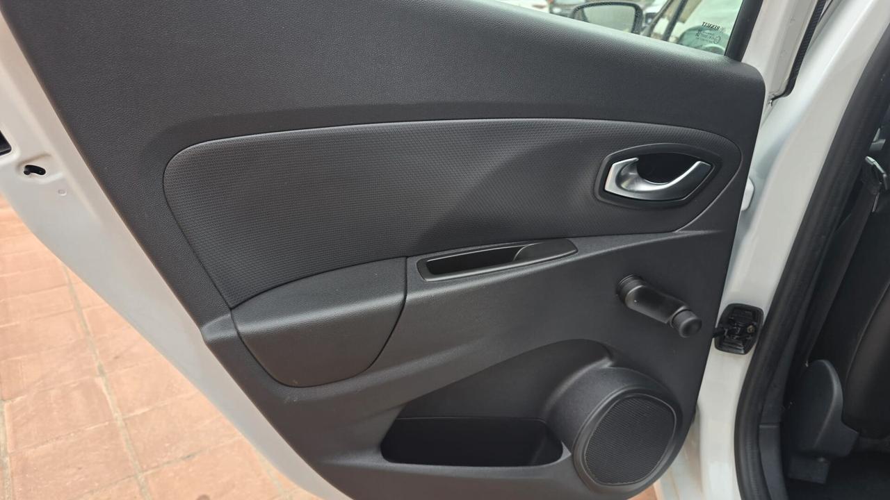 Renault Clio dCi 8V 90 CV EDC Start&Stop 5 porte Energy Duel