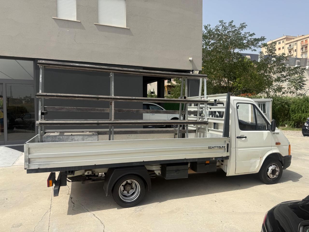 Volkswagen LT 46 2.5 TDI furgone cassonato