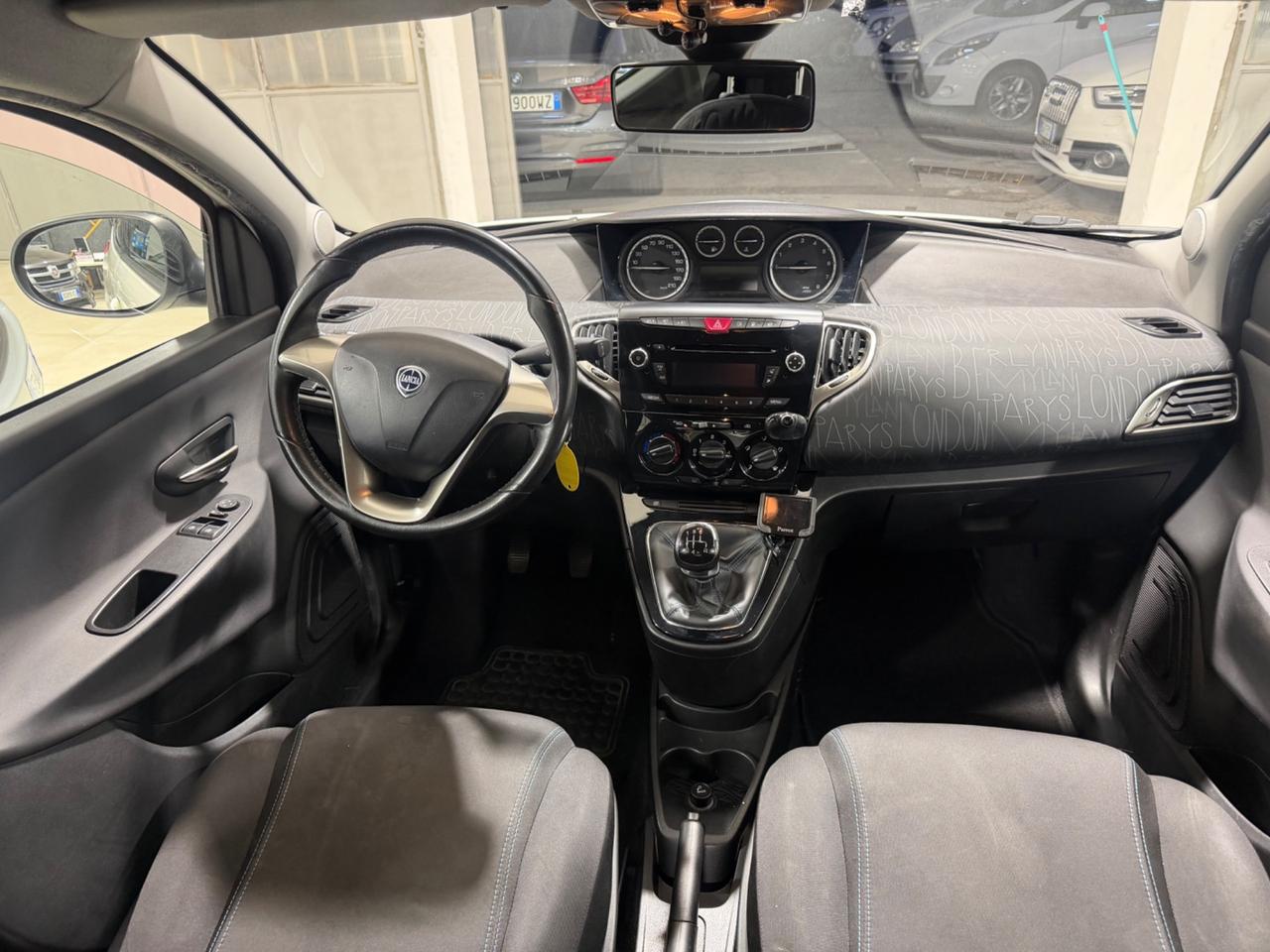 Lancia Ypsilon 0.9 TwinAir 85 CV 5 porte Metano Ecochic Gold