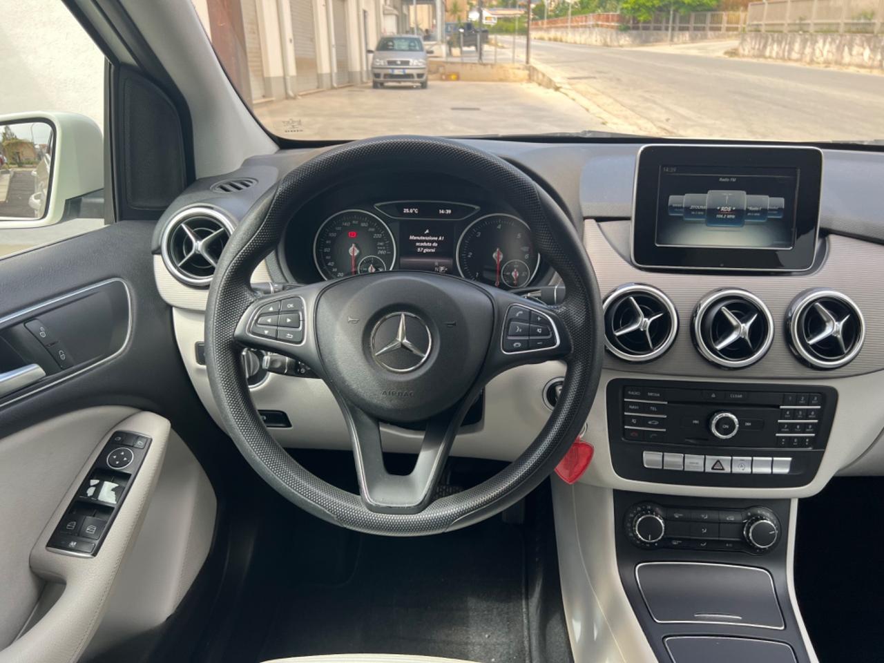 Mercedes-benz B 200 B 200 d Sport