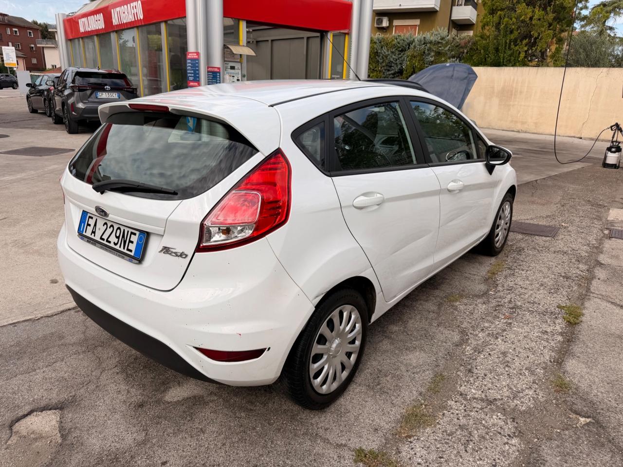 FORD FIESTA1.0 BENZINA NEOPATENTATI GARANZIA EURO6
