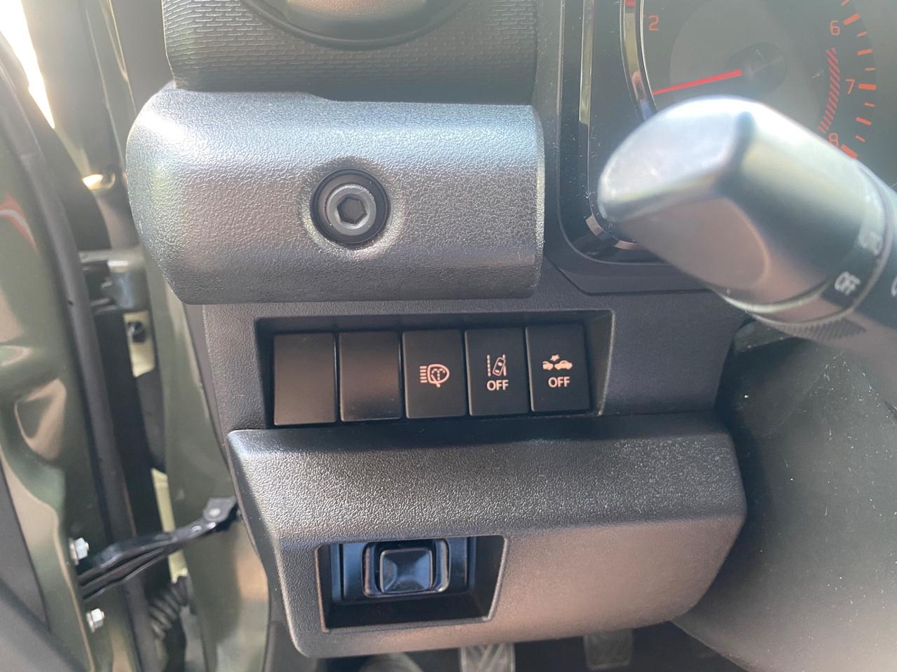 Suzuki Jimny 1.5 5MT Top 4 POSTI