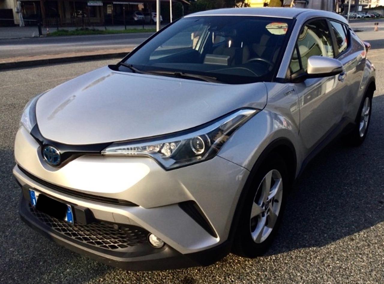 Toyota C-HR 1.8 Hybrid E-CVT Business