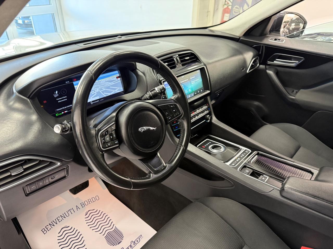 Jaguar F-Pace 2.0 D 180 CV AWD aut. Prestige