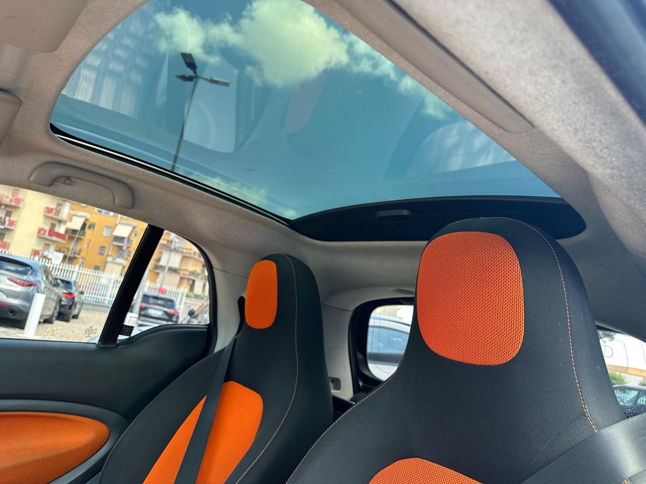Smart ForTwo BRABUS 0.9 Turbo twinamic parisblue Xclusive