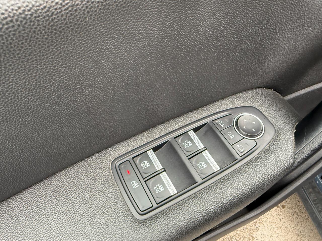 Renault Captur Plug-in Hybrid E-Tech 160 CV Intens