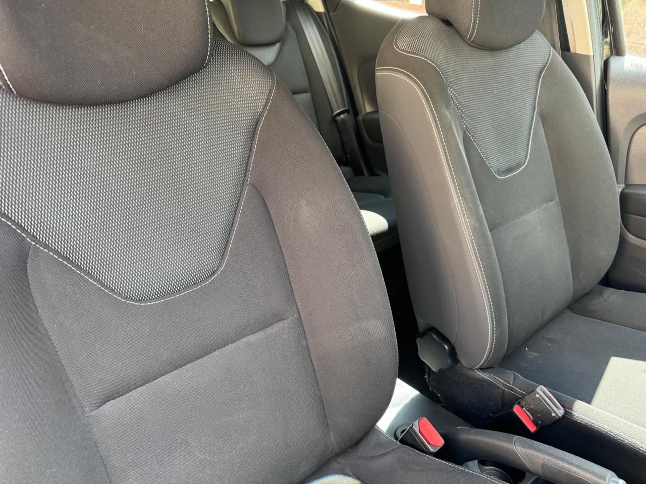 Renault Clio 1.2 75CV 5 porte NEOPATENTATI
