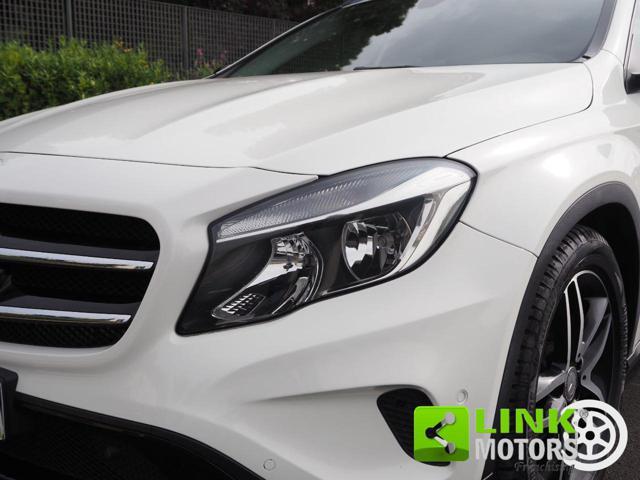 MERCEDES-BENZ GLA 200 d Sport autom