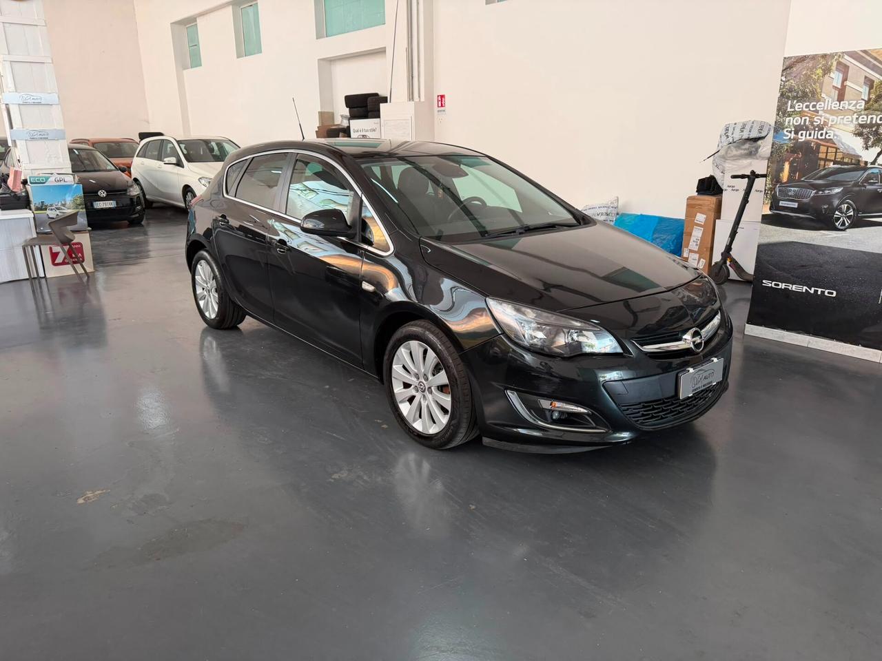 Opel Astra 1.7 CDTI 110CV 5 porte Cosmo