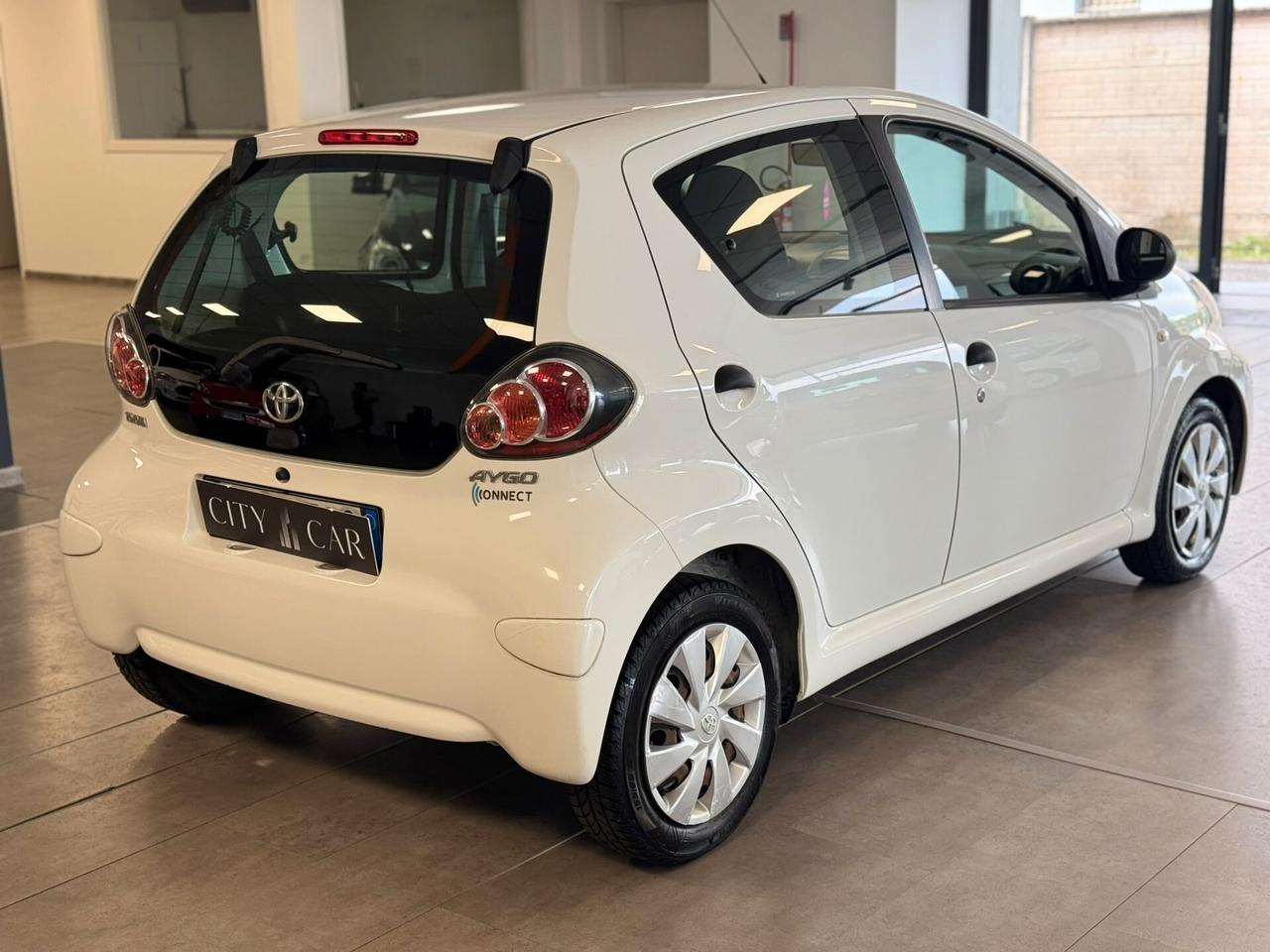 Toyota Aygo 1.0 12V VVT-i 5 porte Lounge Connect