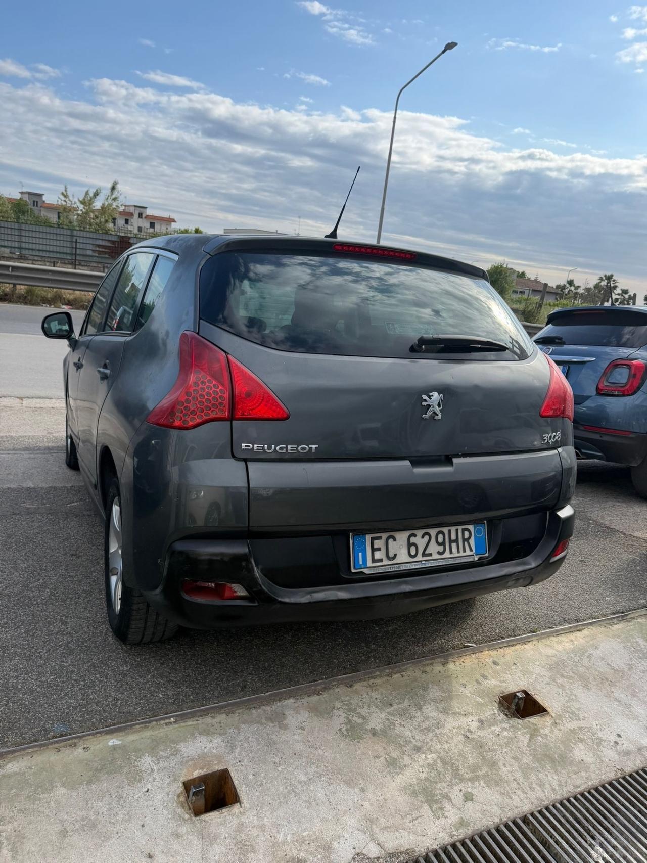 Peugeot 3008 1.6 HDi 110CV Premium