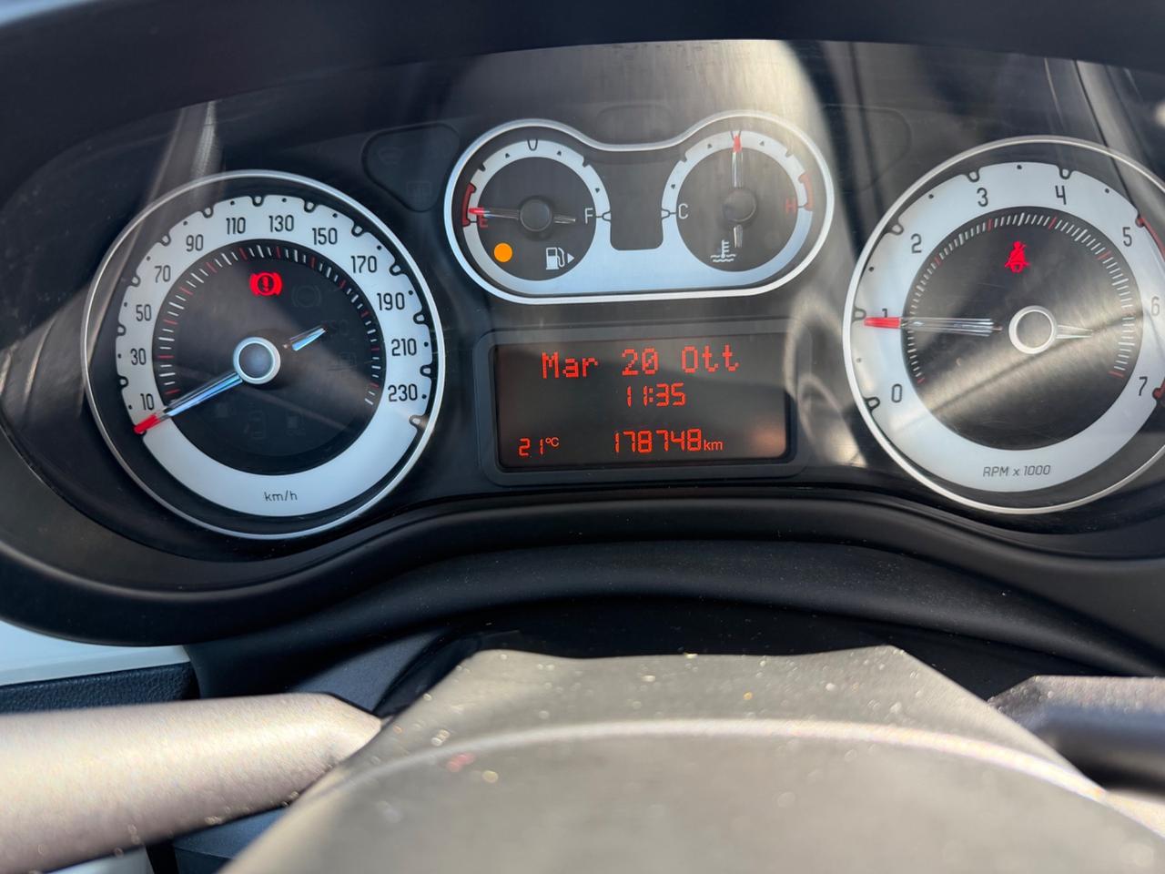 Fiat 500L 1.3 MJT 85CV/MOTORE CON 18.000KM