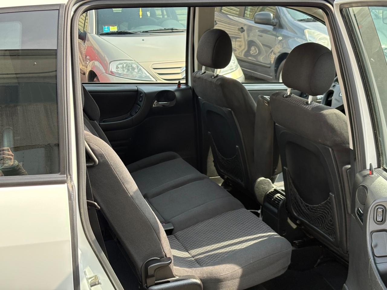 Opel Zafira 1.6 16V 7 POSTI Metano