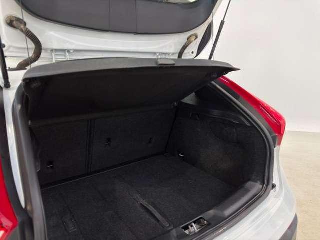 Volvo V40 Cross Country D2 Geartronic NEOPATENTATI