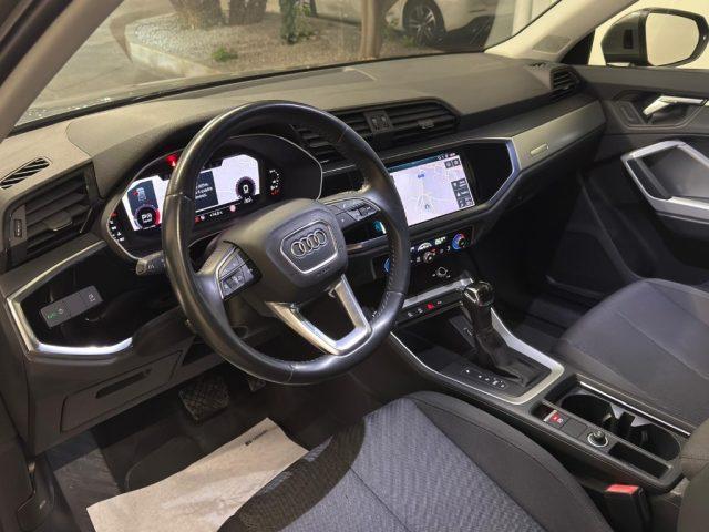 AUDI Q3 35 TDI quattro Business
