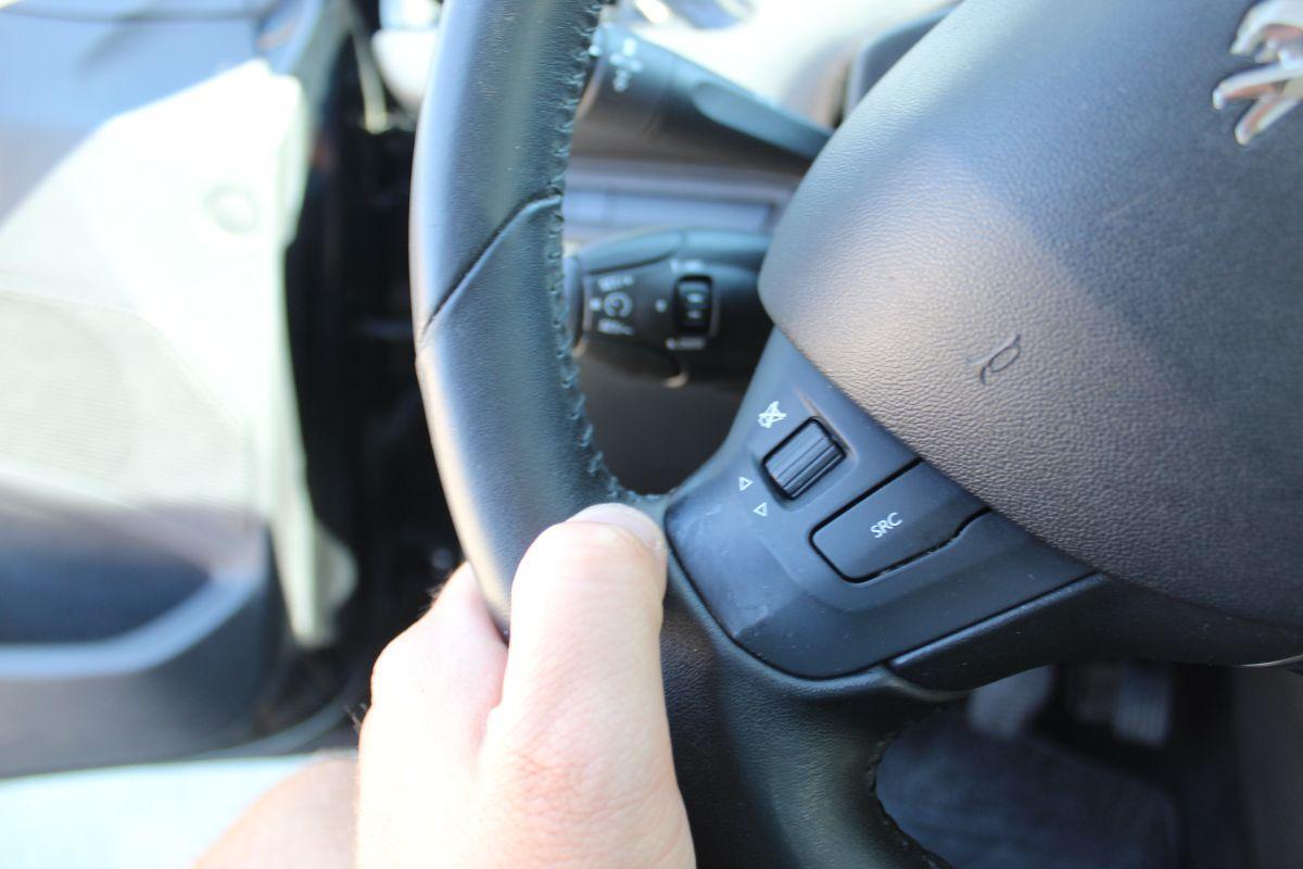 PEUGEOT - 208 - PureTech 82 3p. GPL Access
