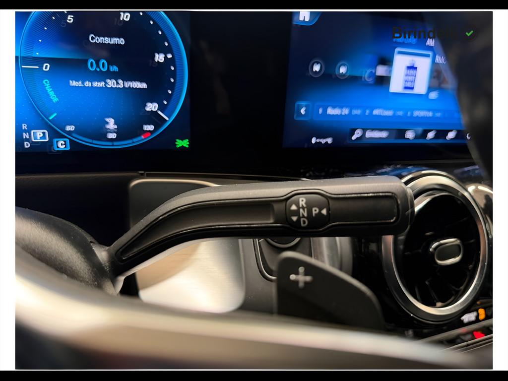 Mercedes-Benz GLB (X247) - GLB 200 d Automatic Sport Plus