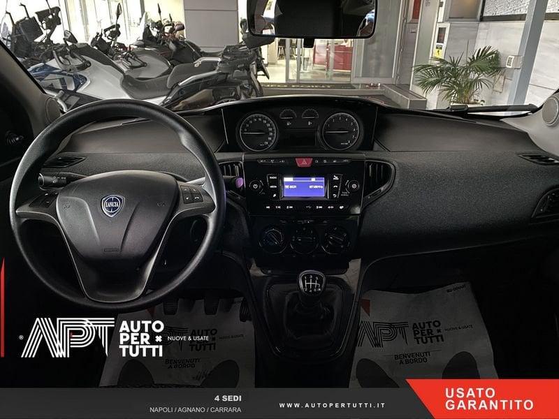 Lancia Ypsilon Ypsilon 1.0 firefly hybrid Silver s&s 70cv