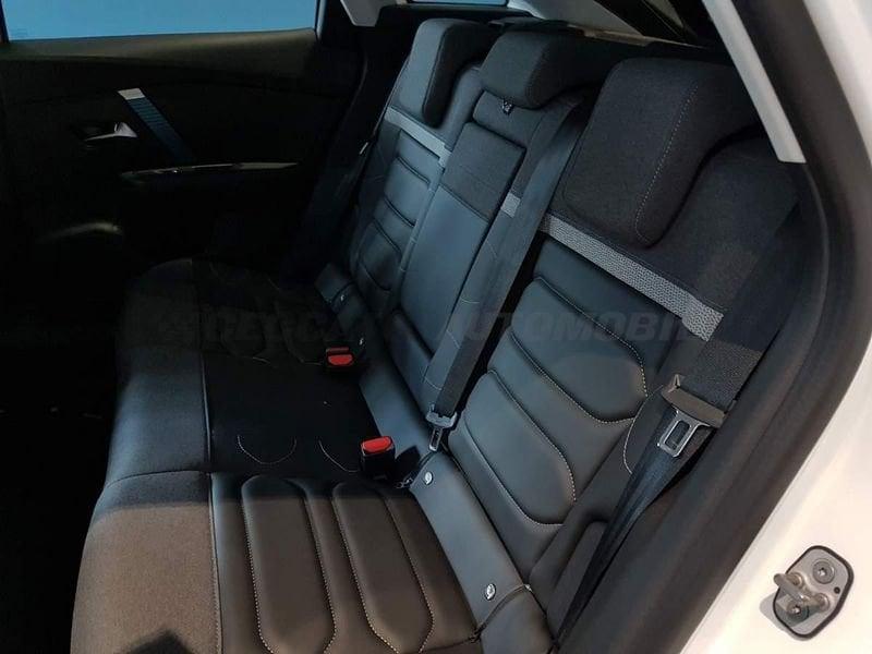 Citroën e-C4 motore elettrico 136 CV Shine